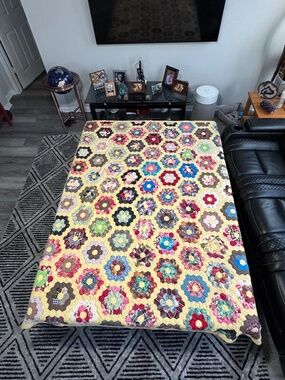 Vintage Grandmother’s Flower Garden Hexagon Quilt